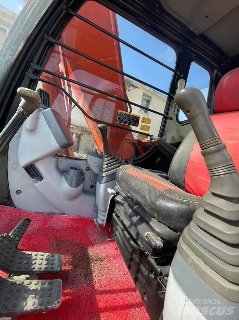 Hitachi ZX 120 Pásová rýpadla