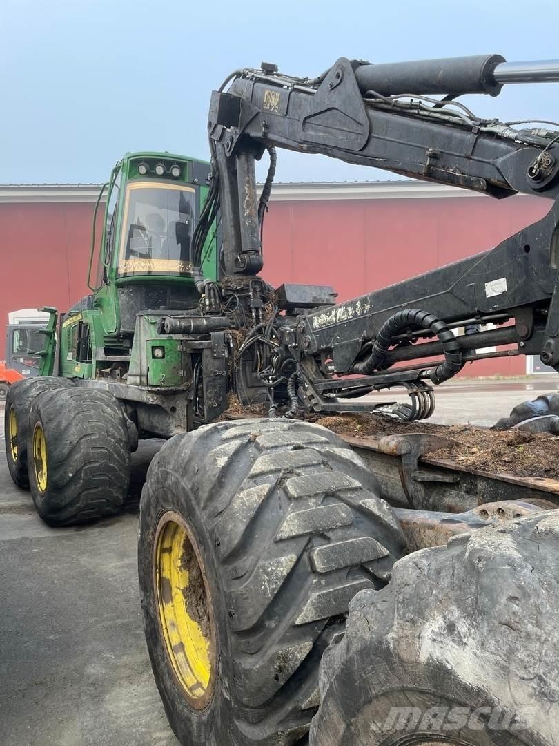 John Deere 1210E Vyvážecí traktory