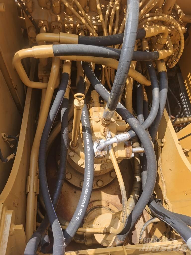 CAT 320 C L Pásová rýpadla