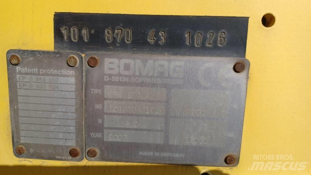 Bomag BW 174 A C Kombinované válce
