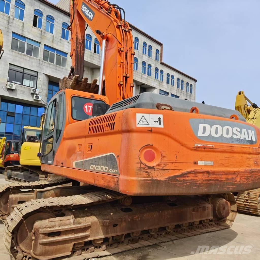 Doosan DX 300 LC Pásová rýpadla