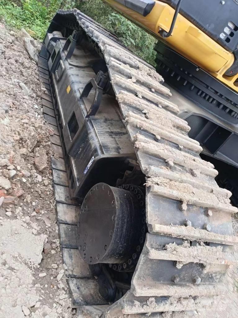 CAT 340 D L Pásová rýpadla