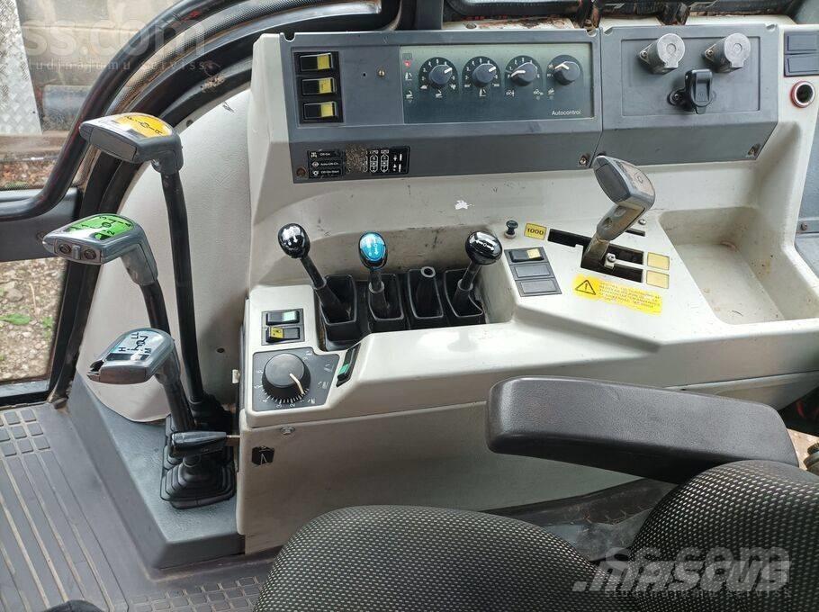 Valtra Valmet 8750 Traktory