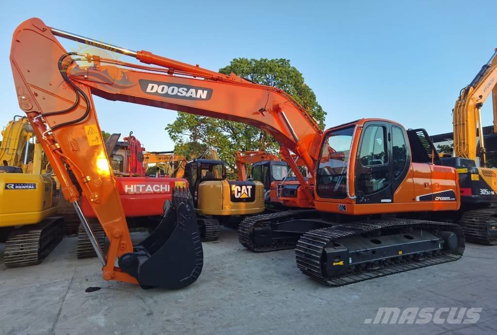 Doosan DX 225 LC Pásová rýpadla