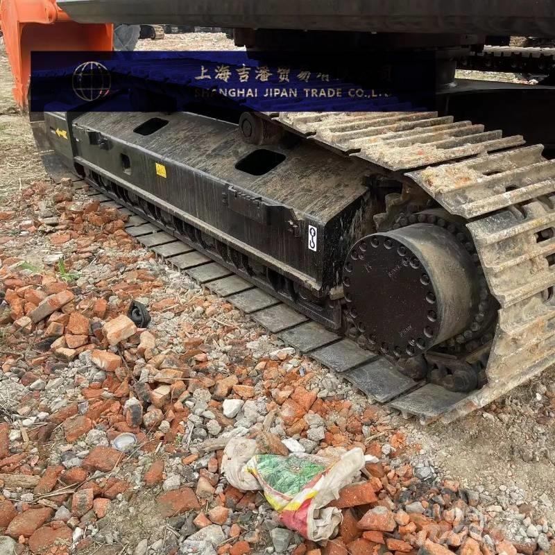 Hitachi ZX 360 Pásová rýpadla