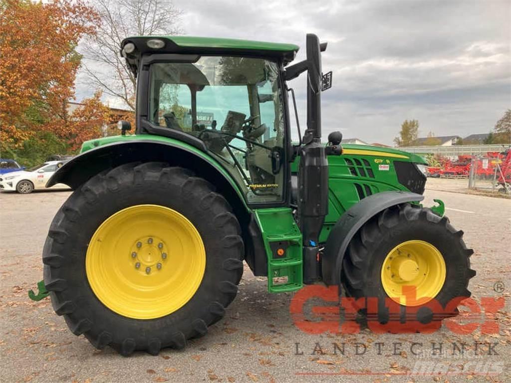 John Deere 6130 R Traktory