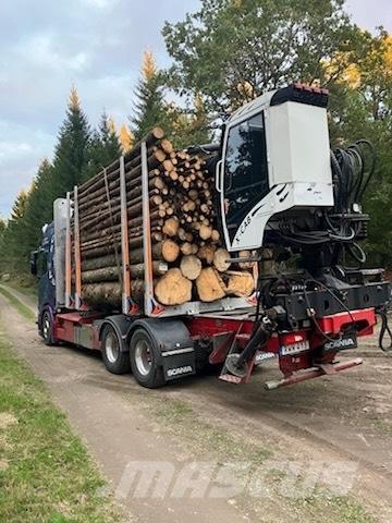 Scania R650B6X4NB Vozy na přepravu kmenů