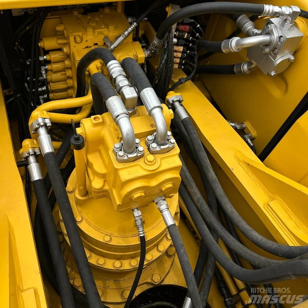Komatsu 450 Pásová rýpadla