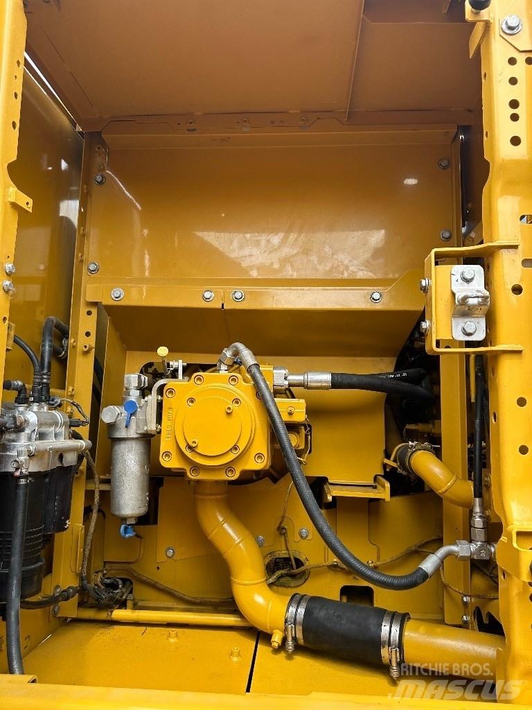 CAT CAT320 Midi rýpadla 7t - 12t