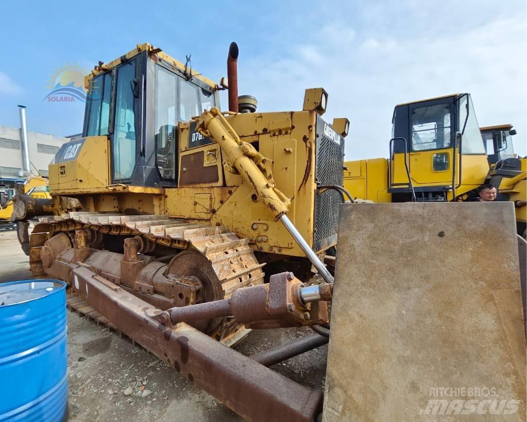 CAT D 7 G II Pásové dozery