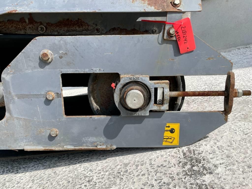 Wirtgen W250 Dopravní zařízení