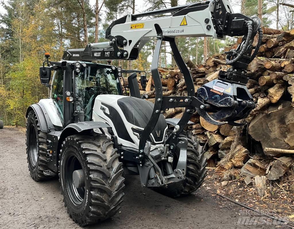 Valtra T 255 Versu Traktory