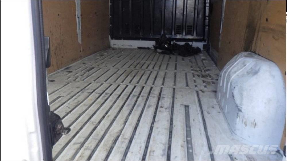 Renault MASTER 3 Skříňová nástavba