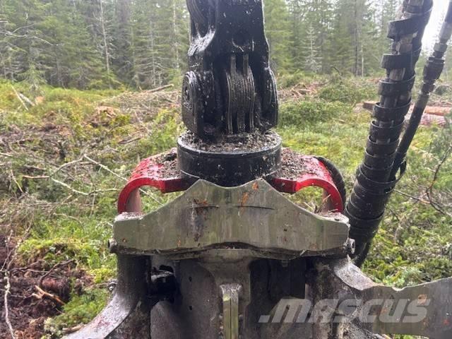 Komatsu 951 Harvestory