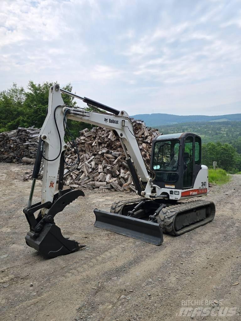 Bobcat 341 G Mini rýpadla < 7t