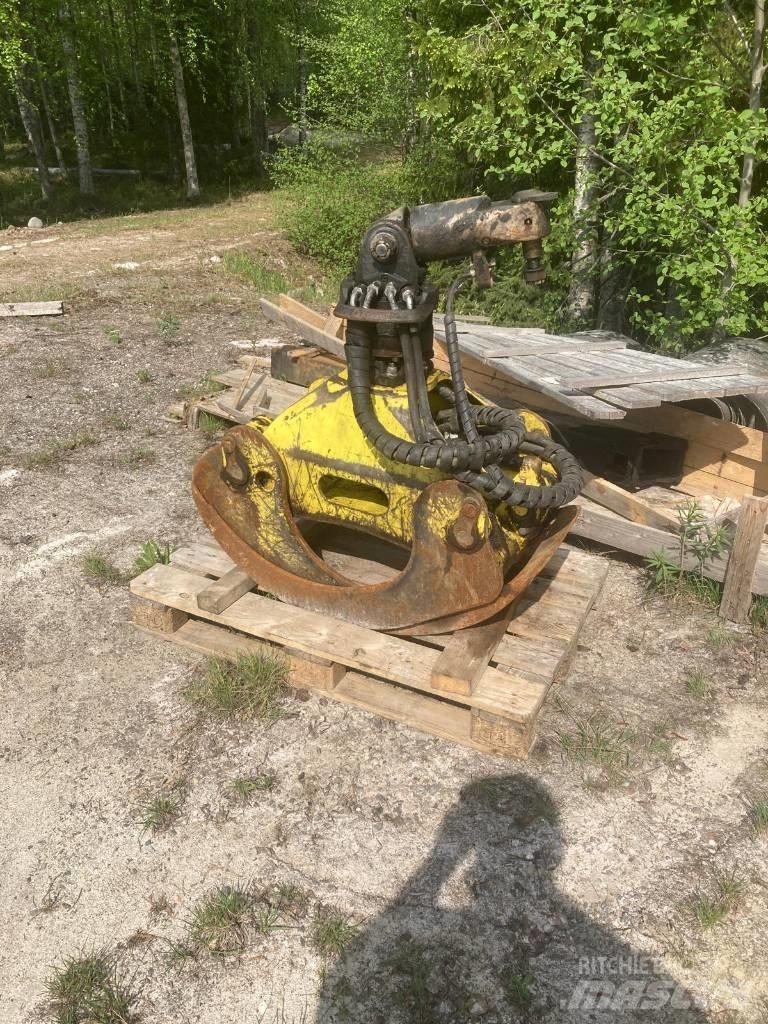 Loglift F118ST9.6 Lesnické jeřáby