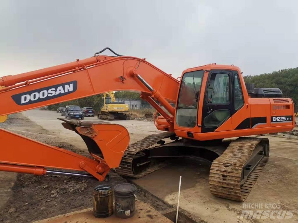 Doosan DH225LC-9 Pásová rýpadla