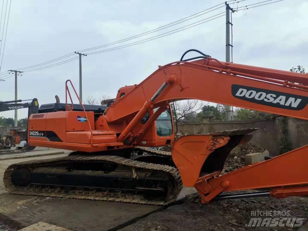 Doosan DH225LC-9 Pásová rýpadla