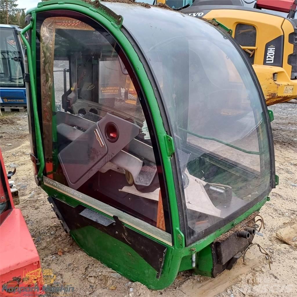 John Deere 1270e Kabiny a interiér