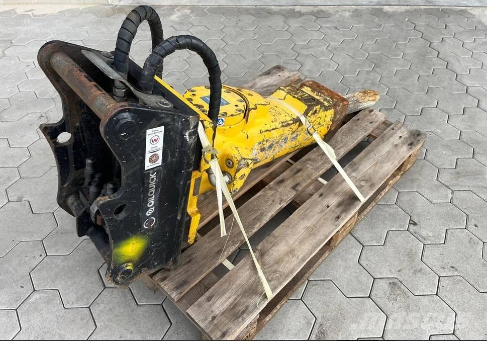 Epiroc SB302 Drtící lopaty