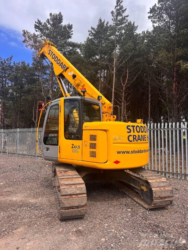 Hitachi ZX135UST Pásové jeřáby