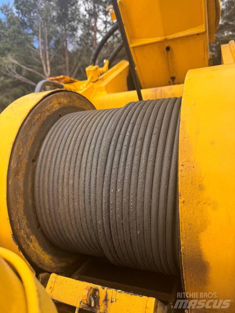 Hitachi ZX135UST Pásové jeřáby