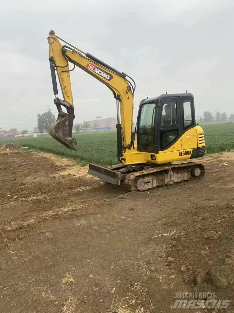 XCMG XE 60 DA Mini rýpadla < 7t