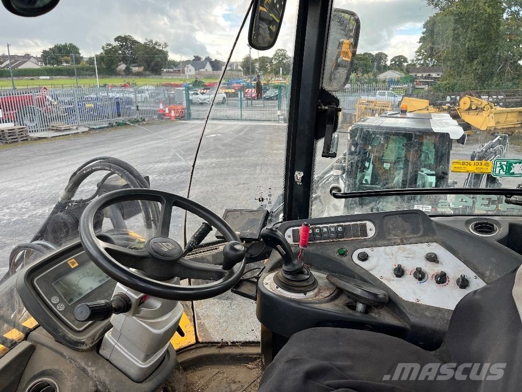 JCB 434s Teleskopické nakladače pro zemědělství
