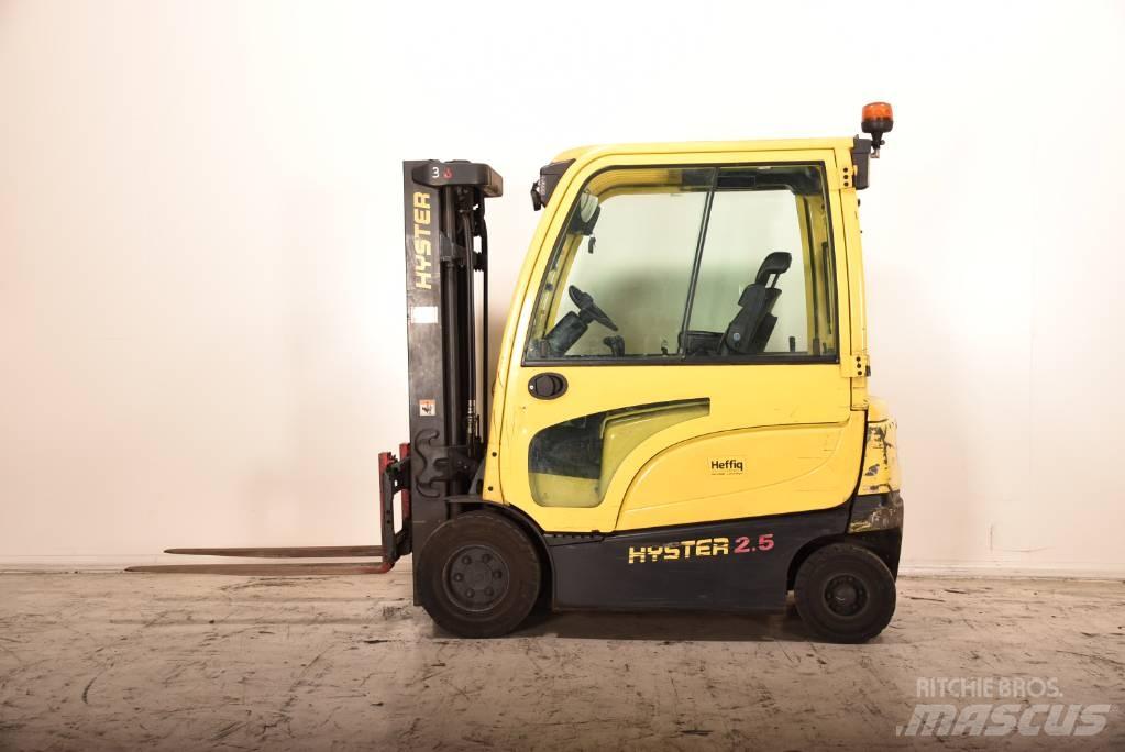 Hyster J 2.5 XN Akumulátorové vozíky