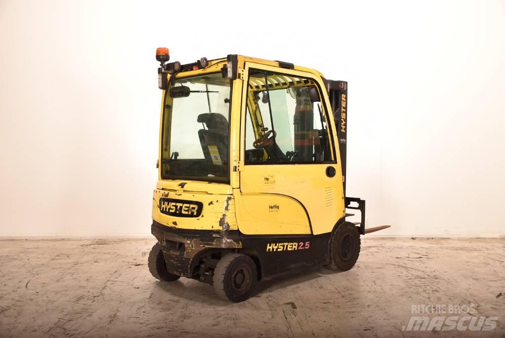 Hyster J 2.5 XN Akumulátorové vozíky