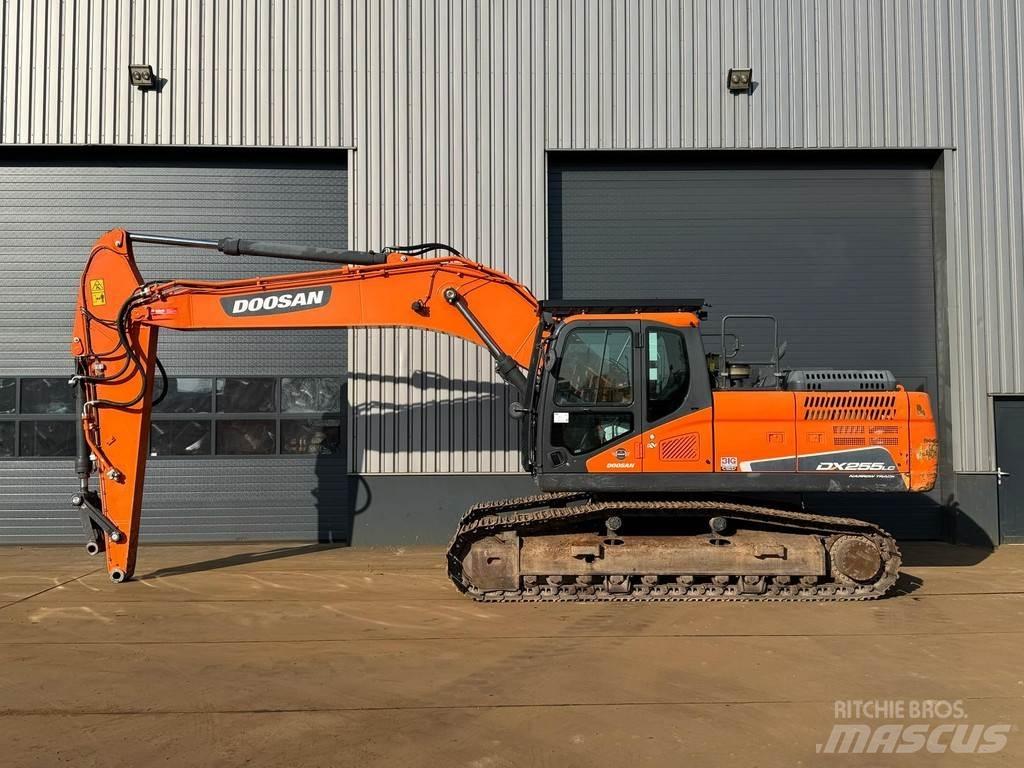 Doosan DX255NLC-5 Pásová rýpadla