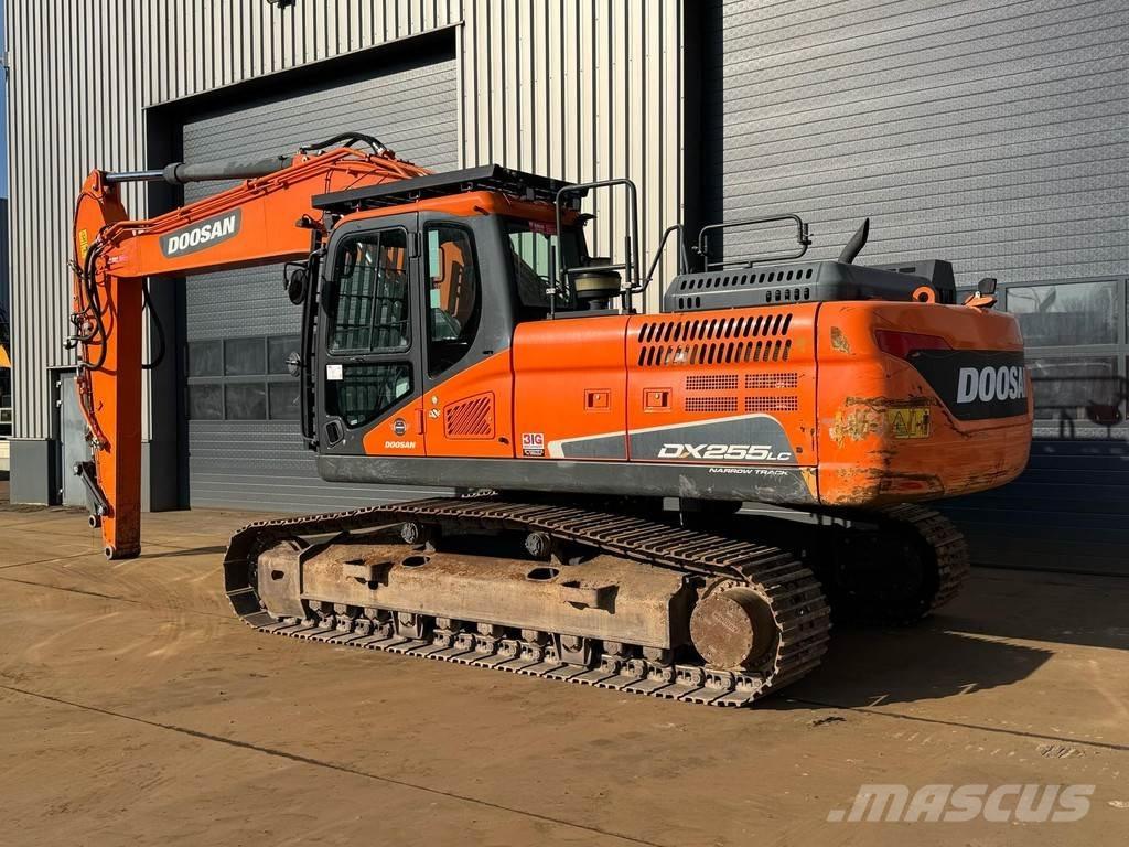 Doosan DX255NLC-5 Pásová rýpadla