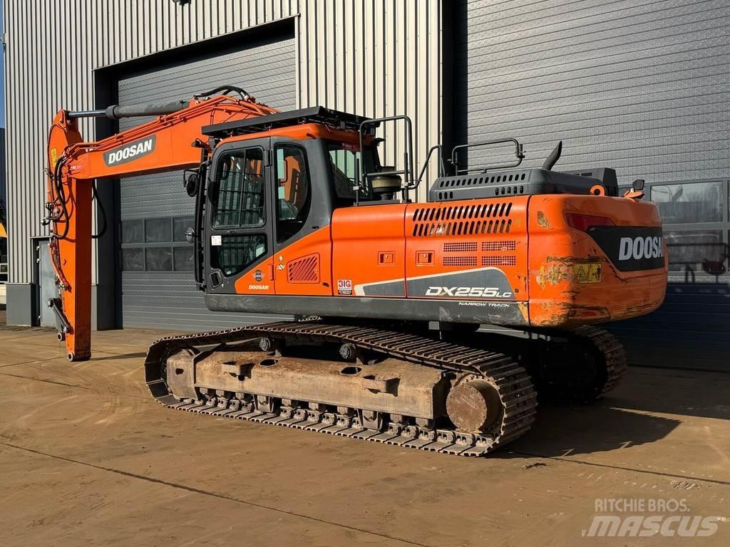 Doosan DX255NLC-5 Pásová rýpadla
