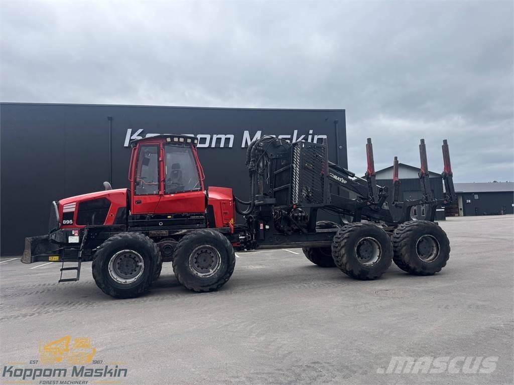 Komatsu 895 Vyvážecí traktory