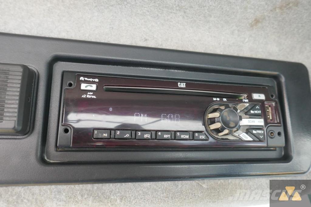 CAT 980M Kolové nakladače