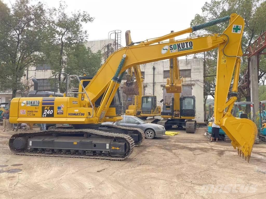 Komatsu PC240-8 Pásová rýpadla
