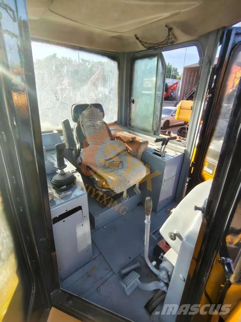 CAT D6G Pásové dozery