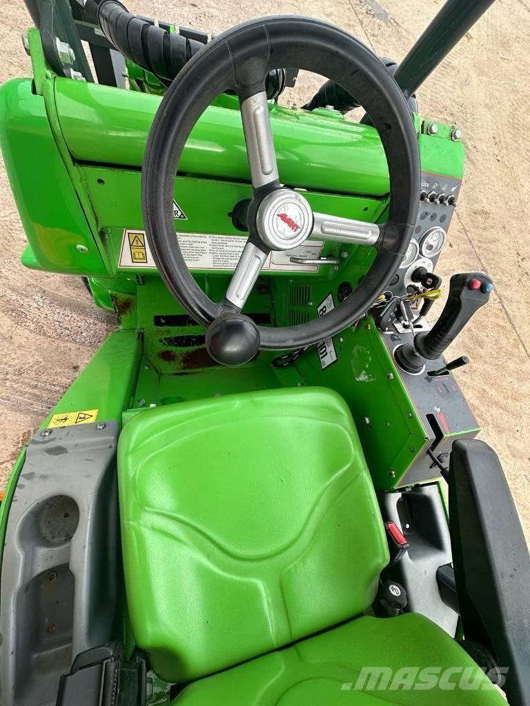 Avant 423 Víceúčelové nakladače