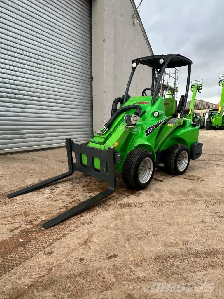 Avant 423 Víceúčelové nakladače