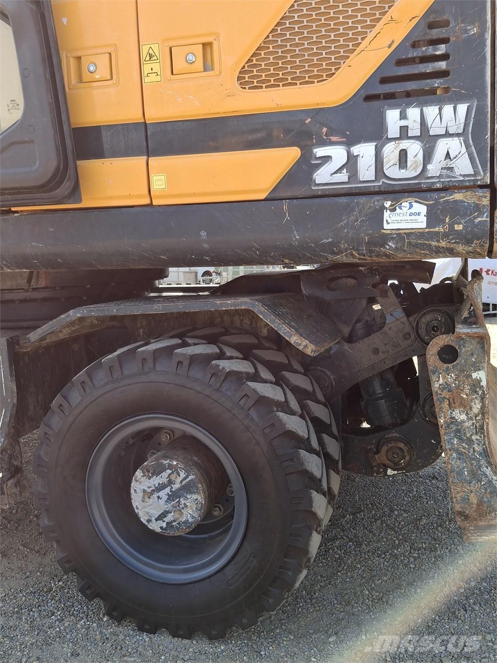 Hyundai HW 210 A Kolová rýpadla