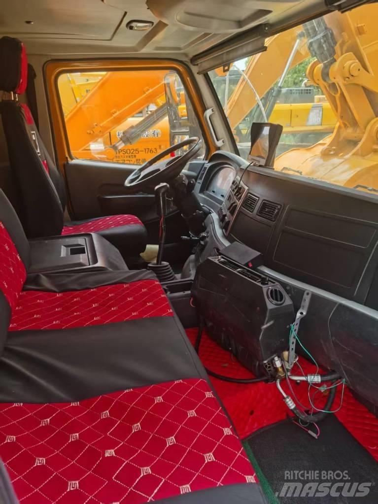 XCMG xct80l5 Univerzální terénní jeřáby