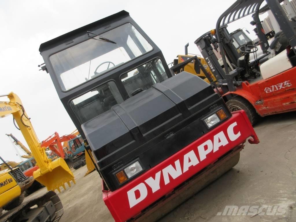 Dynapac CC 421 Tandemové válce