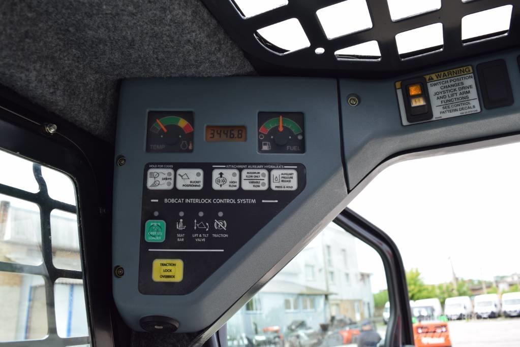 Bobcat S 250 Smykem řízené nakladače