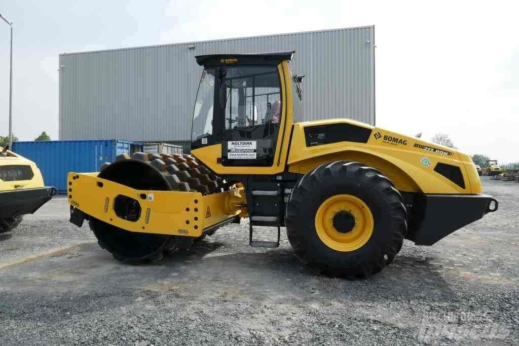 Bomag BW 213 PDH-5 Půdní kompaktory
