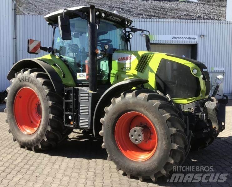 CLAAS AXION 850 Traktory