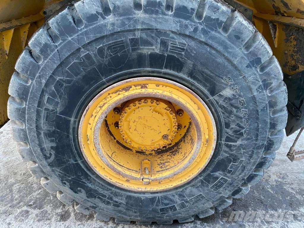 Volvo A 25 D Kloubové dempry