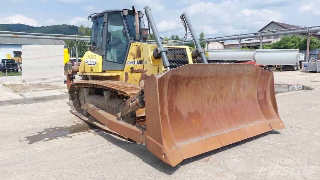 New Holland D 180 Pásové dozery