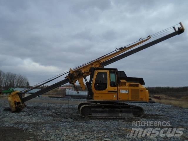 John Deere 200 LC Odvětvovače