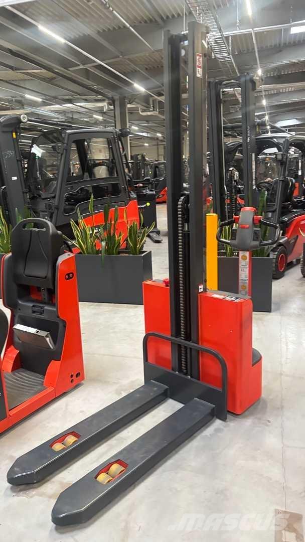 Linde MM10 Akumulátorové vozíky