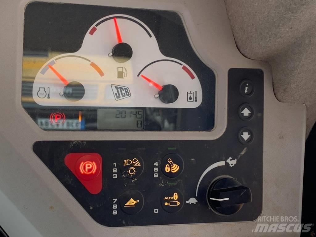 JCB 205 T T4 Smykem řízené nakladače